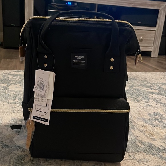 Backpack - Picture 1 of 11